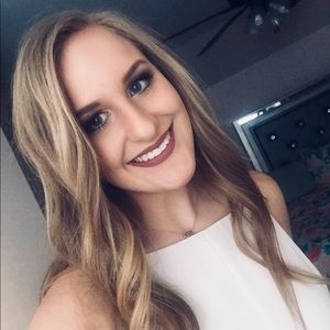 Meet your Posher, Rhiannon